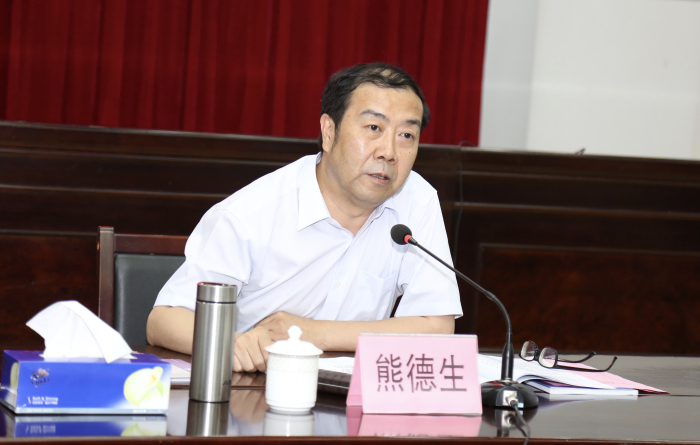 国家禁毒办熊德生一行到雷州实地检查禁毒重点整治工作